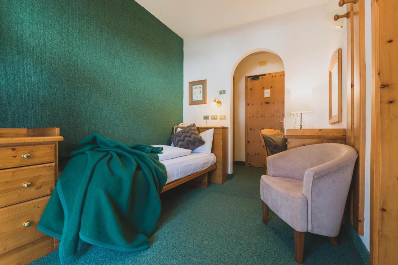 B&B Garni Villa Campitello 캄피텔로디파사 외부 사진