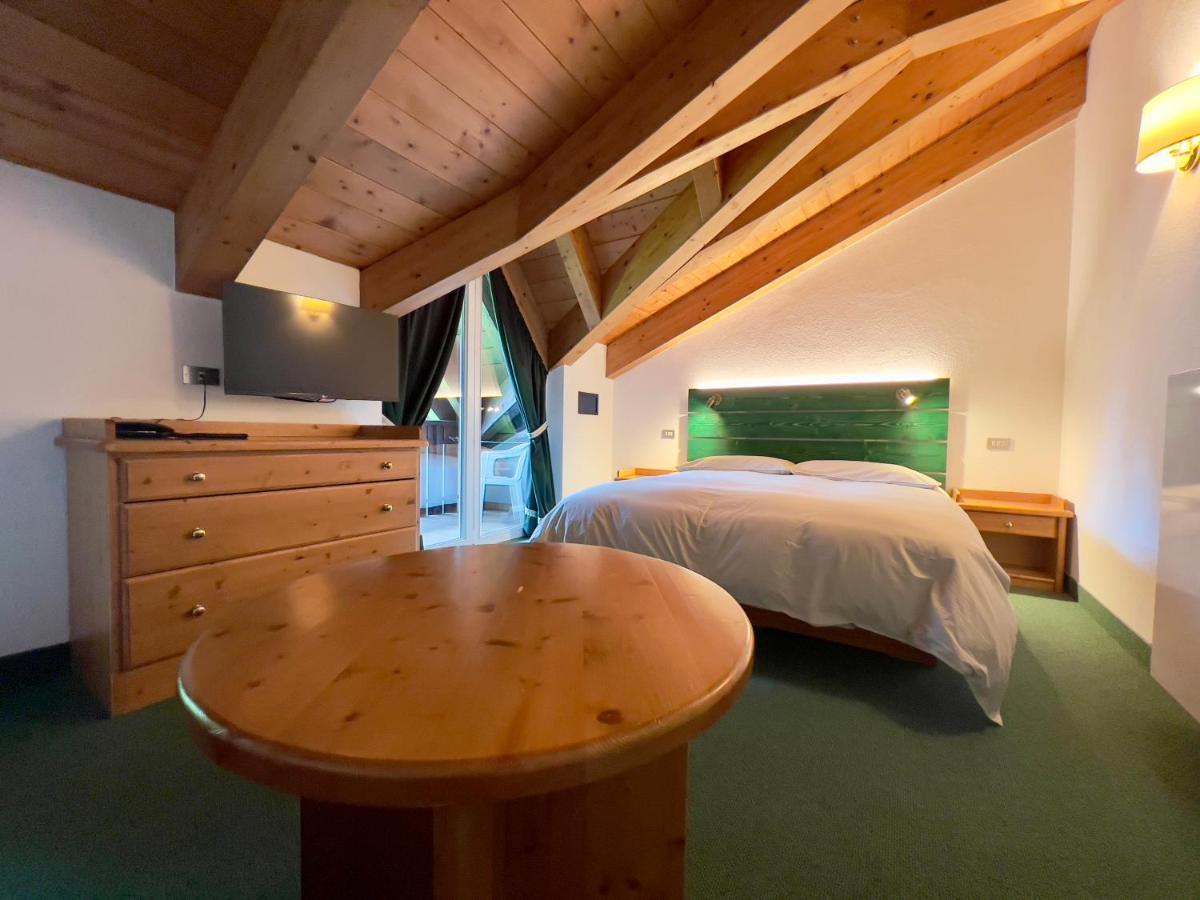 B&B Garni Villa Campitello 캄피텔로디파사 외부 사진