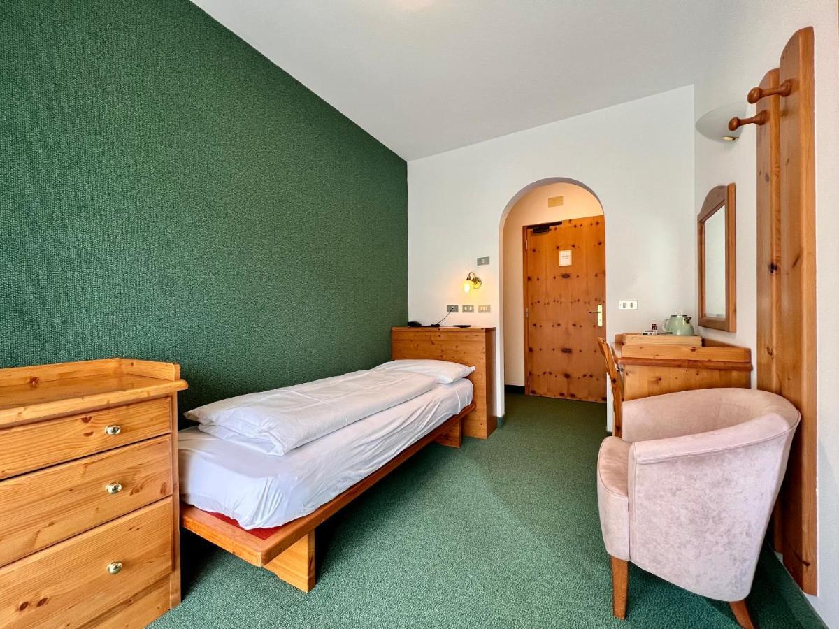 B&B Garni Villa Campitello 캄피텔로디파사 외부 사진