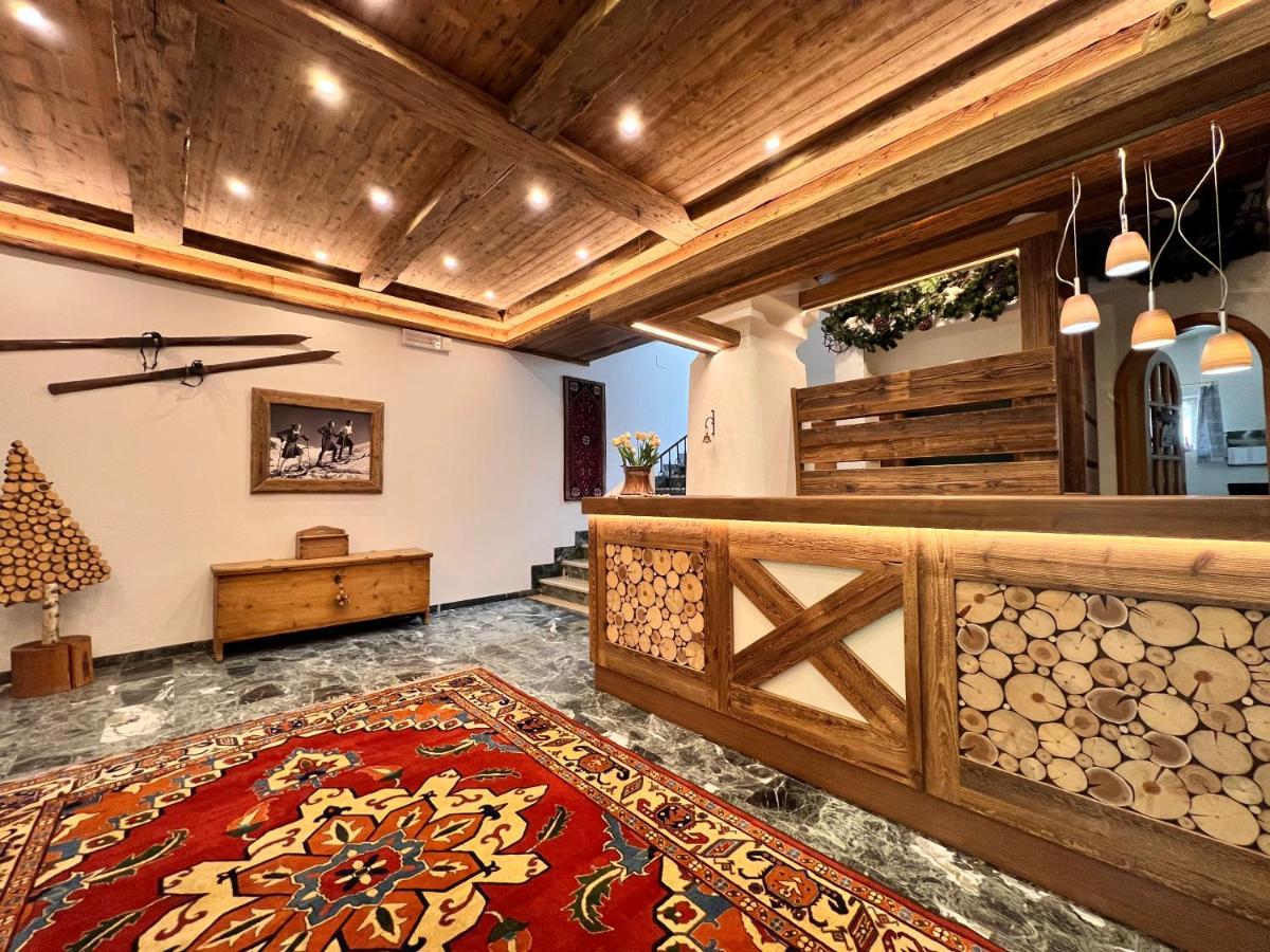 B&B Garni Villa Campitello 캄피텔로디파사 외부 사진