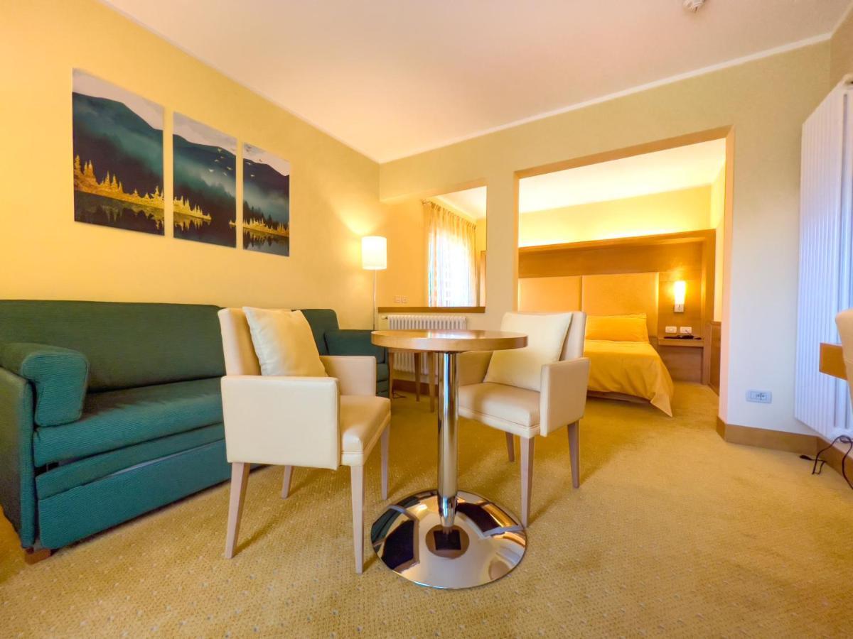 B&B Garni Villa Campitello 캄피텔로디파사 외부 사진
