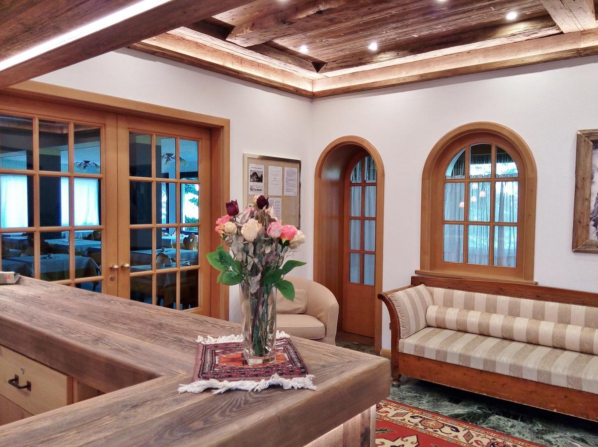 B&B Garni Villa Campitello 캄피텔로디파사 외부 사진