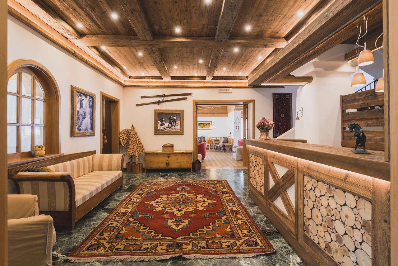 B&B Garni Villa Campitello 캄피텔로디파사 외부 사진