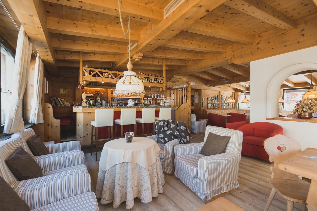 B&B Garni Villa Campitello 캄피텔로디파사 외부 사진