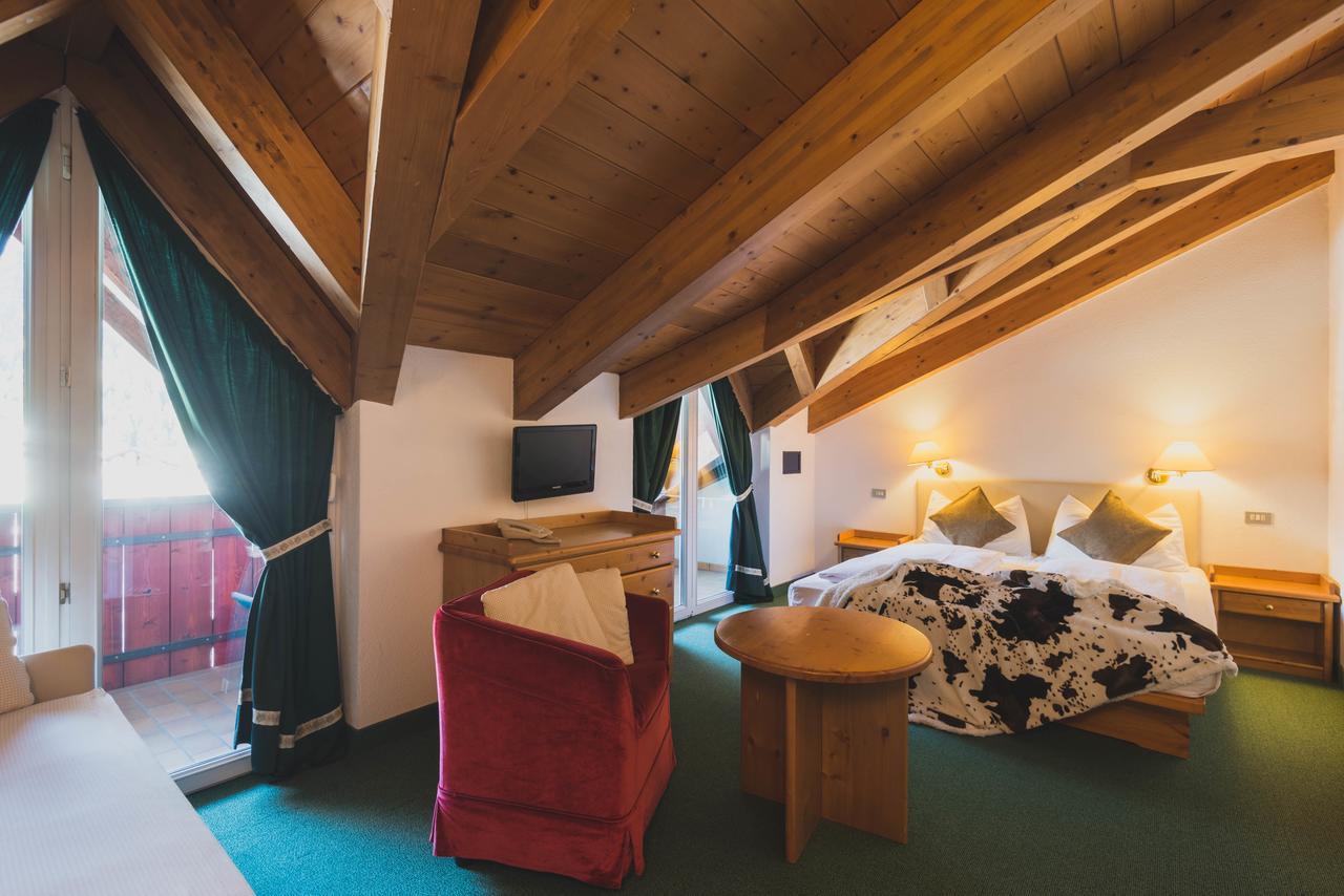 B&B Garni Villa Campitello 캄피텔로디파사 외부 사진