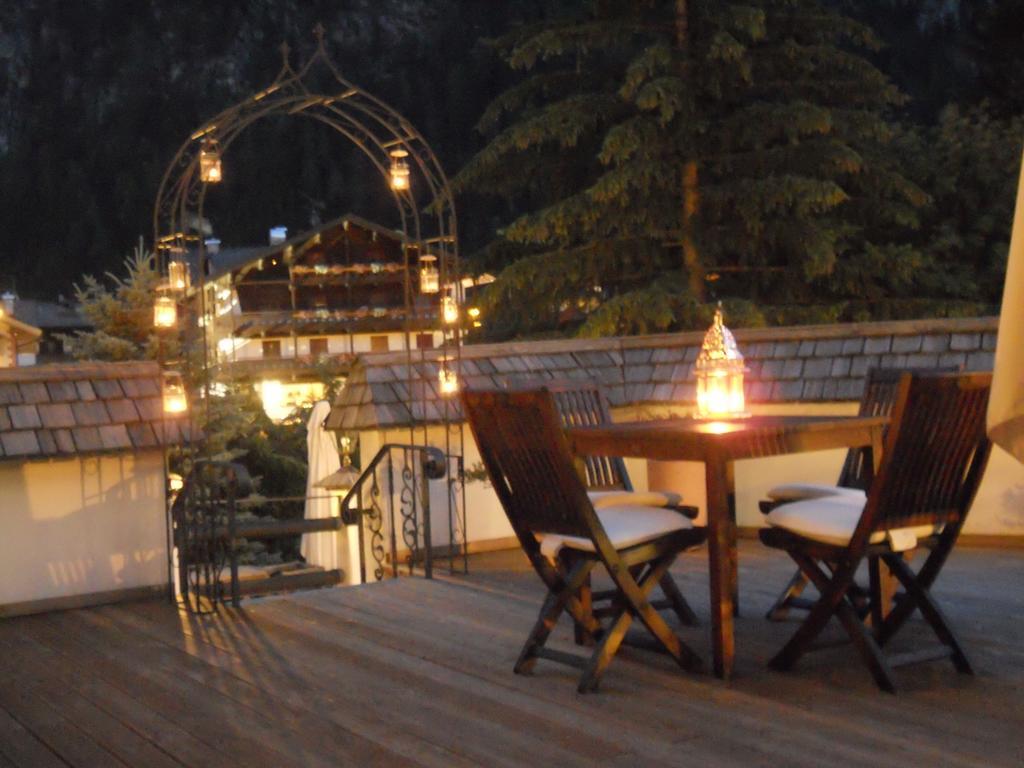 B&B Garni Villa Campitello 캄피텔로디파사 외부 사진